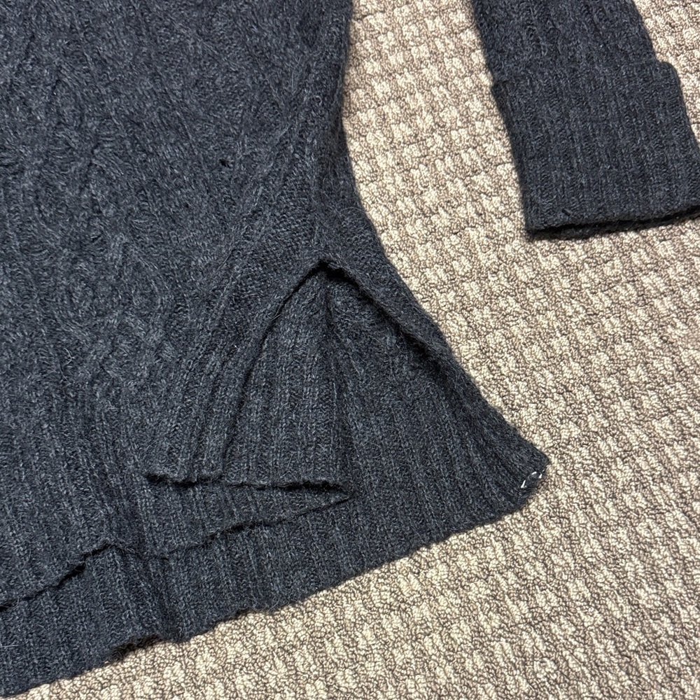 Free People Women's Charcoal Distressed Turtleneck Split Hem Sweater Sz Small - Picture 5 of 8